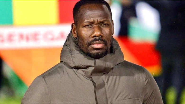 AFCON 2025: Senegal coach Thiaw &lsquo;apologises to football&rsquo; after ordering players off the pitch - Ảnh 1