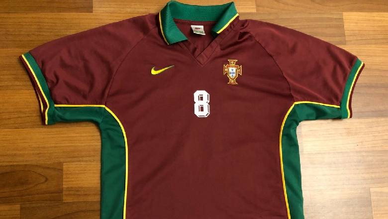 Navigating style: The full Portugal football kit history - Ảnh 4