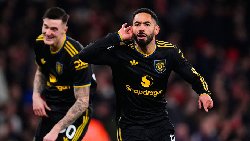 Dramatic game at the Emirates: Man United hand Arsenal their second Premier League defeat